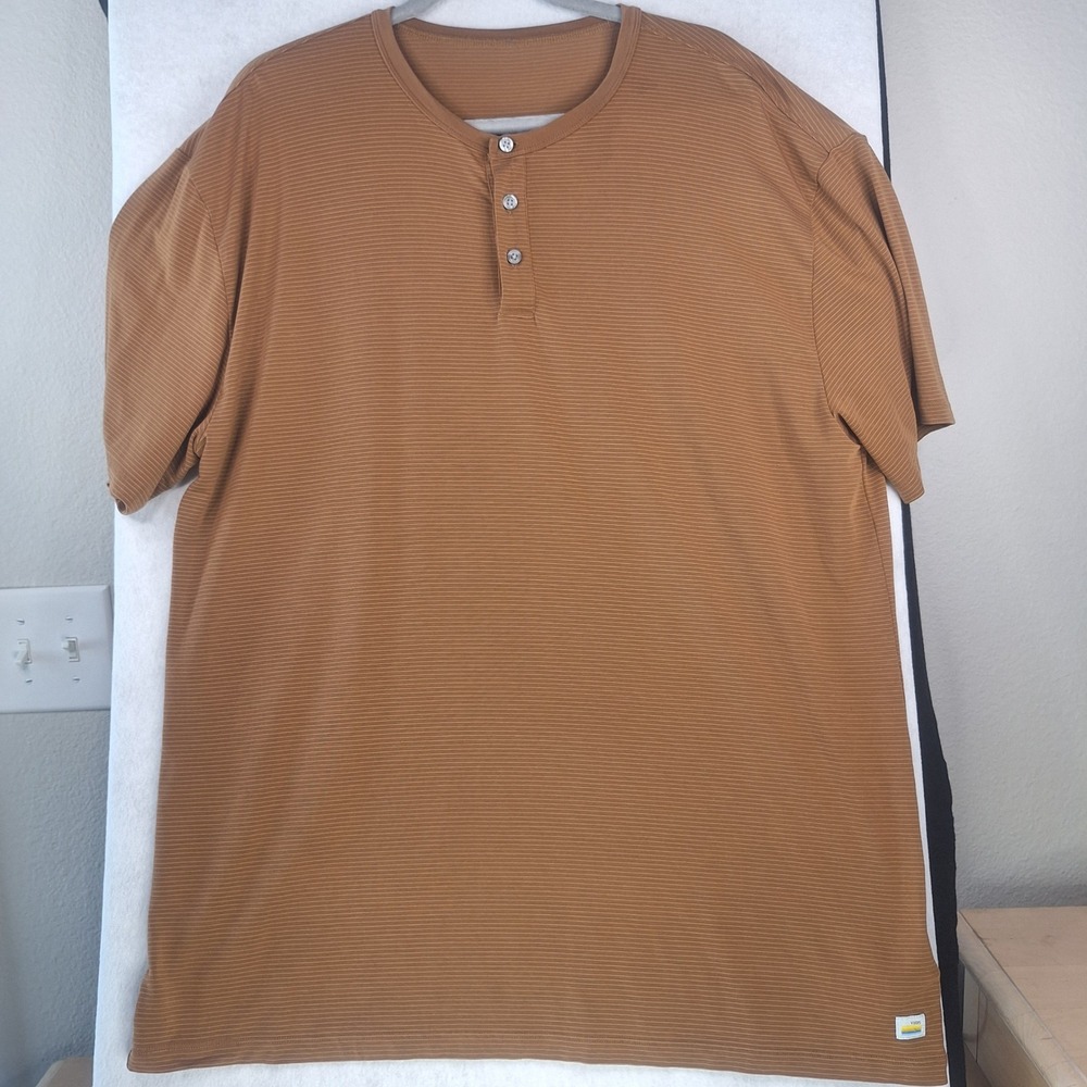 VUORI Short Sleeve Ever Henley Tee Shirt Mens XL Brown V165 Stretch Performance